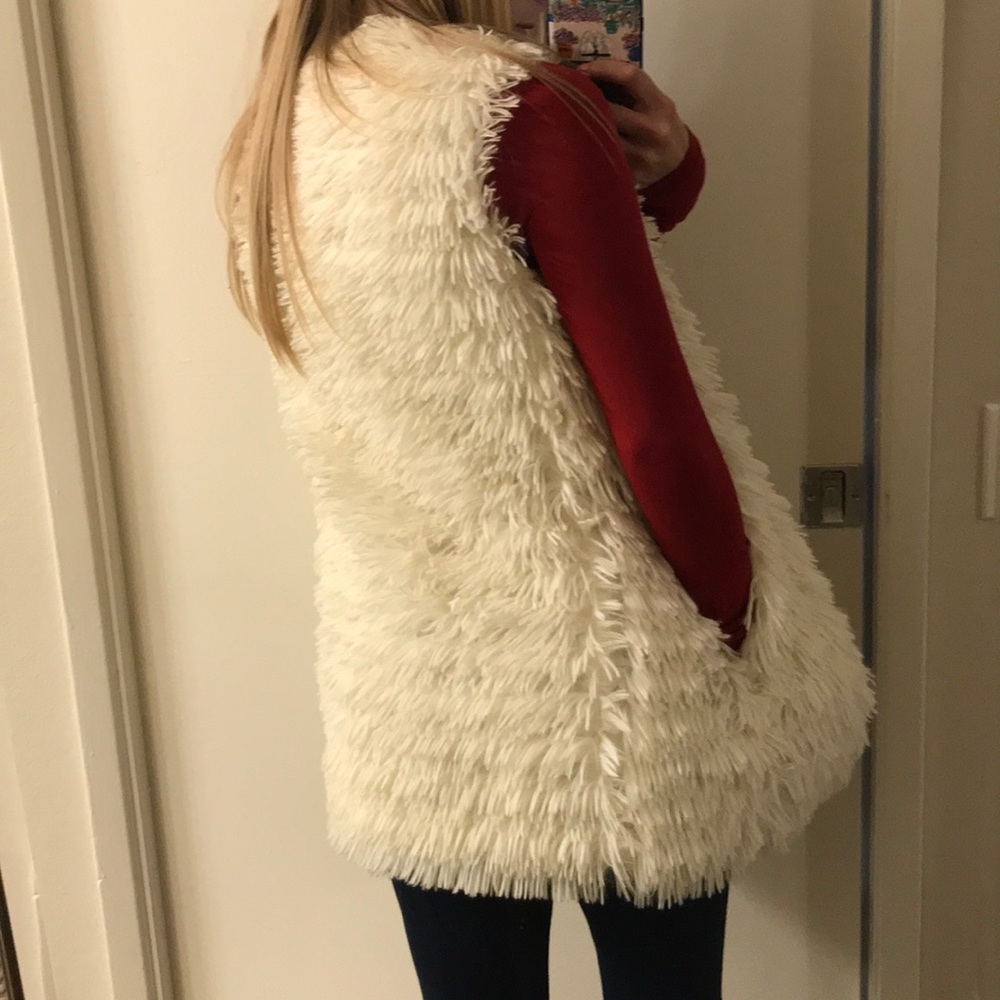 Jolt fur vest - Picture 2 of 6